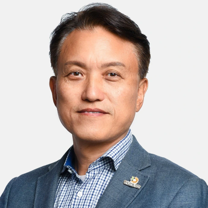 Woochong Um, CEO of the Global Energy Alliance for People and Planet